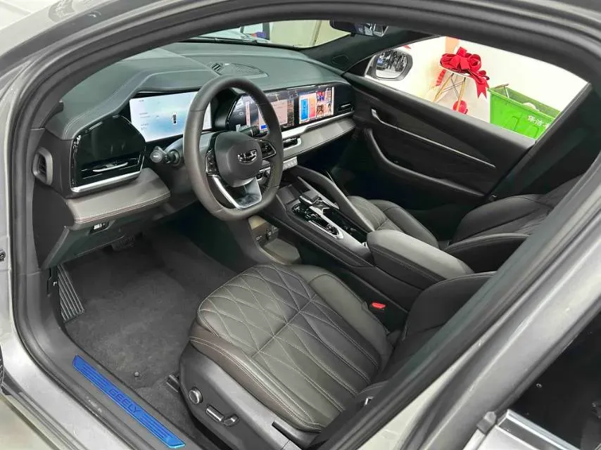 2025 Geely Monjaro 2.0T 238HP L4 8AT,autocango,china used car exporter,china ev exporter,chinese used car exporter,chinese used ev exporter