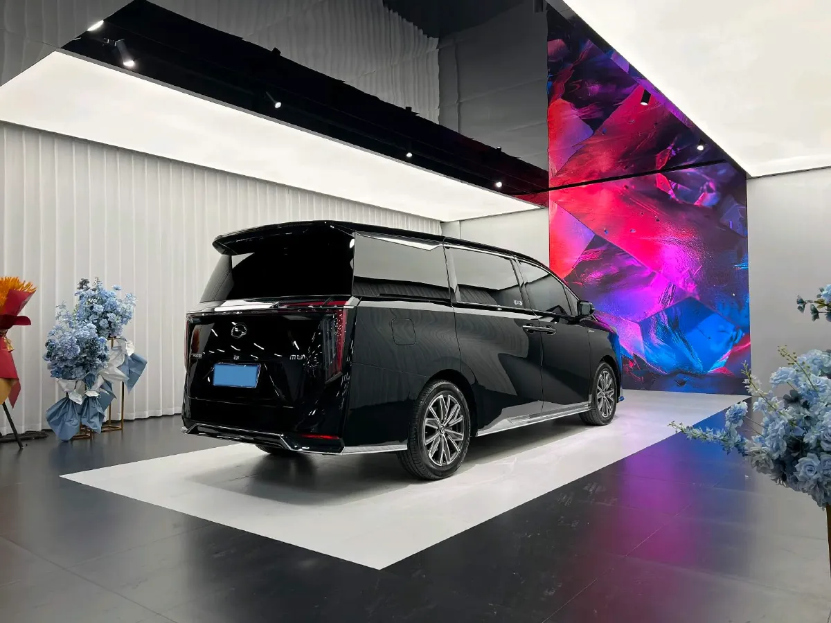 2024 GAC Trumpchi M8 2.0T 252HP L4 8AT,autocango,china used car exporter,china ev exporter,chinese used car exporter,chinese used ev exporter