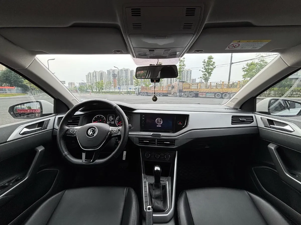 2022 Jetour X70 1.5T 156HP L4 6MT,autocango,china used car exporter,china ev exporter,chinese used car exporter,chinese used ev exporter