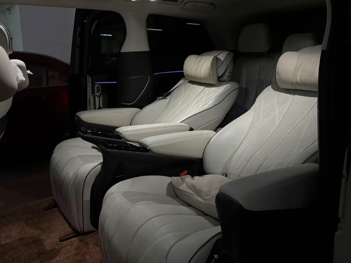 2024 Denza D9 1.5T 139HP L4 E-CVT PHEV 40KWH,autocango,china used car exporter,china ev exporter,chinese used car exporter,chinese used ev exporter