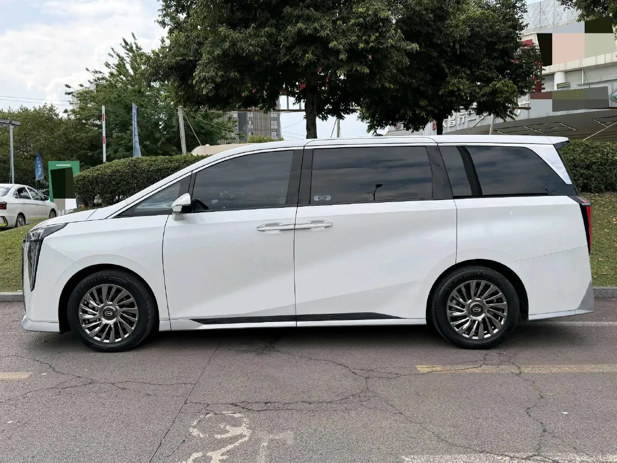 2023 GAC Trumpchi M8 2.0T 252HP L4 8AT,autocango,china used car exporter,china ev exporter,chinese used car exporter,chinese used ev exporter