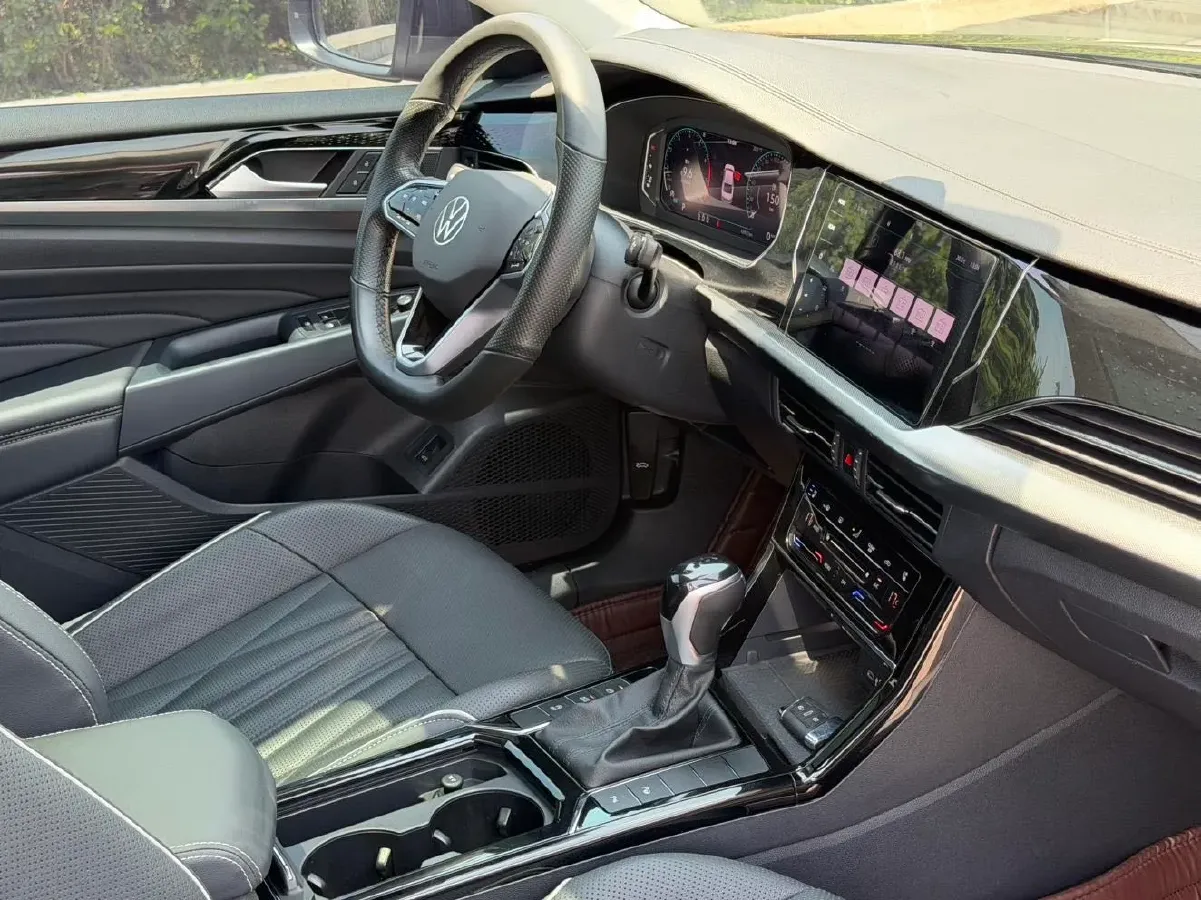 2022 Xpeng P7 BEV 60.2KWH,autocango,china used car exporter,china ev exporter,chinese used car exporter,chinese used ev exporter