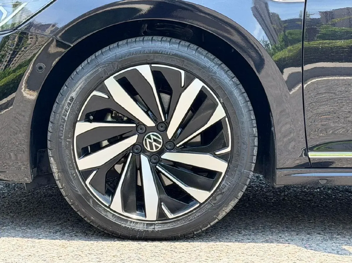 2022 Xpeng P7 BEV 60.2KWH,autocango,china used car exporter,china ev exporter,chinese used car exporter,chinese used ev exporter