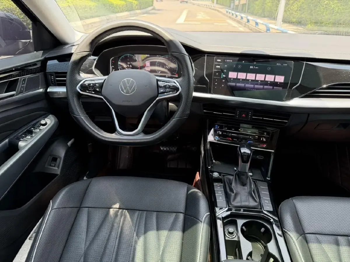 2022 Xpeng P7 BEV 60.2KWH,autocango,china used car exporter,china ev exporter,chinese used car exporter,chinese used ev exporter