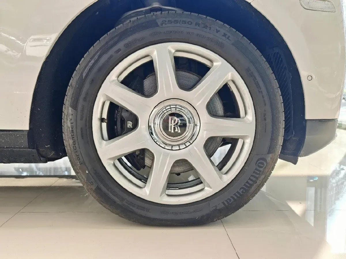 2018 Rolls-Royce Cullinan 6.7T 571HP V12 8AT,autocango,china used car exporter,china ev exporter,chinese used car exporter,chinese used ev exporter