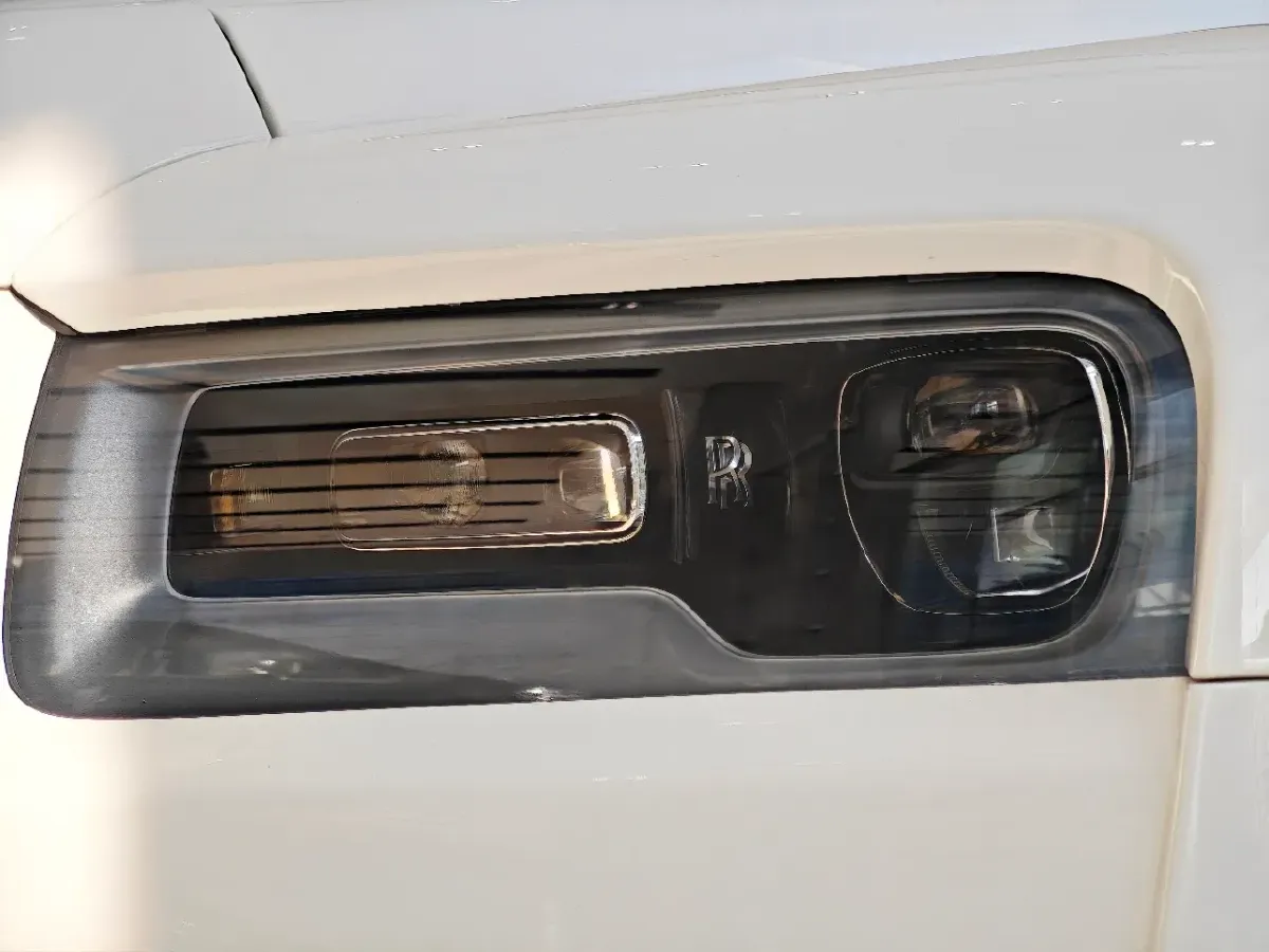 2018 Rolls-Royce Cullinan 6.7T 571HP V12 8AT,autocango,china used car exporter,china ev exporter,chinese used car exporter,chinese used ev exporter