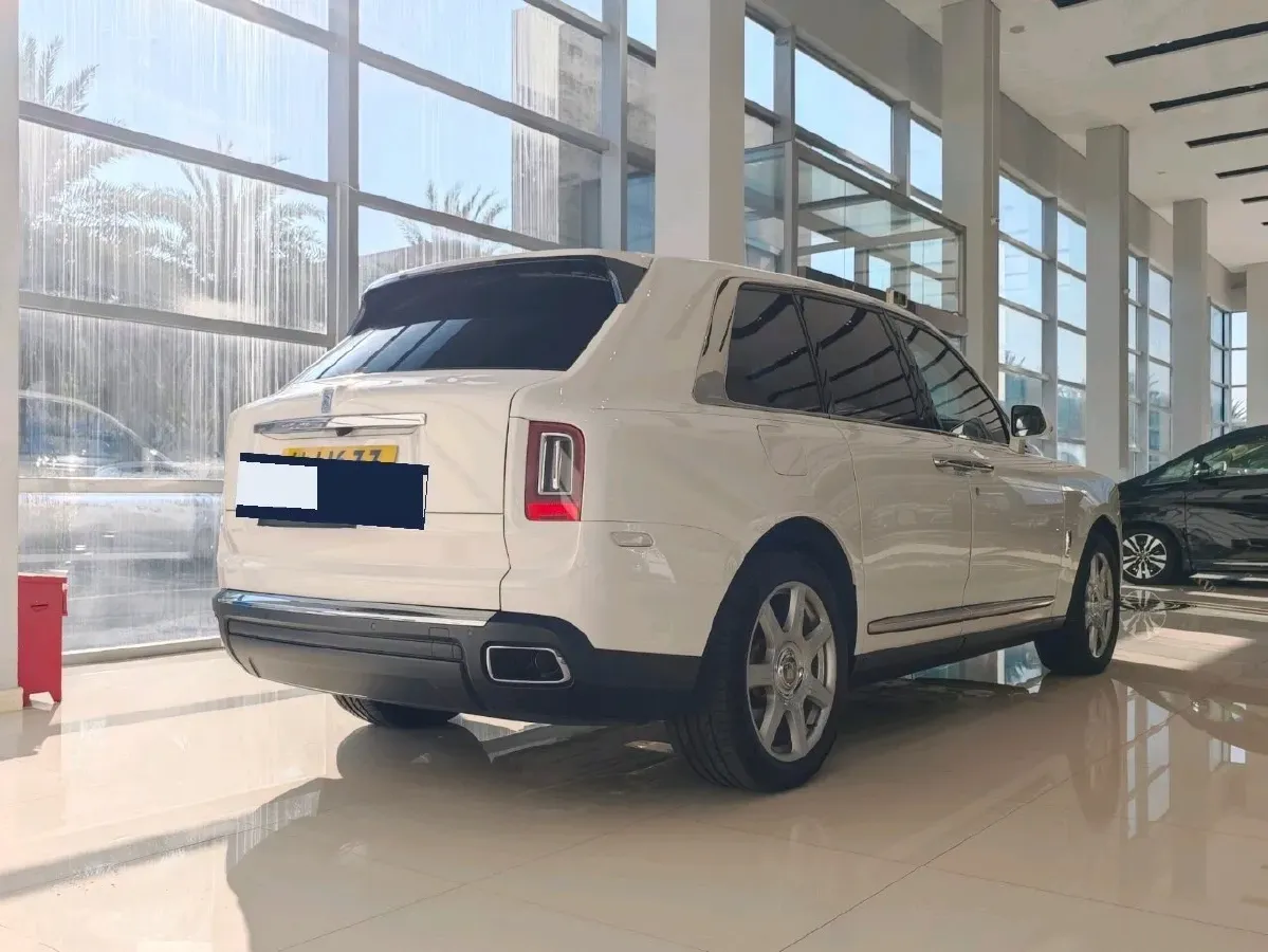 2018 Rolls-Royce Cullinan 6.7T 571HP V12 8AT,autocango,china used car exporter,china ev exporter,chinese used car exporter,chinese used ev exporter