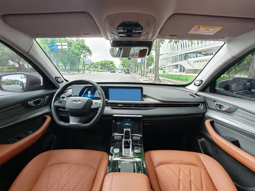 2021 Chery Tiggo 8 Plus 1.6T 197HP L4 7DCT,autocango,china used car exporter,china ev exporter,chinese used car exporter,chinese used ev exporter