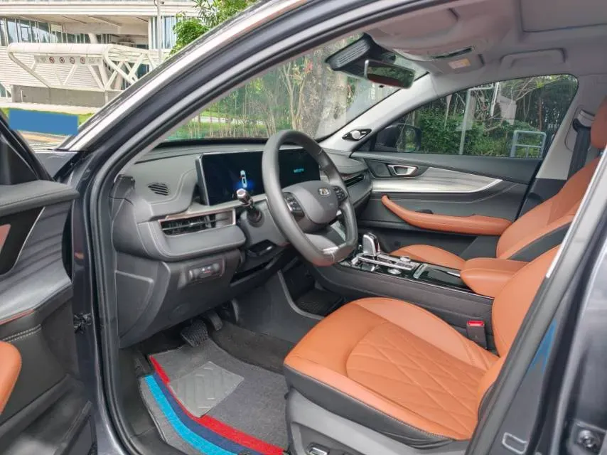 2021 Chery Tiggo 8 Plus 1.6T 197HP L4 7DCT,autocango,china used car exporter,china ev exporter,chinese used car exporter,chinese used ev exporter