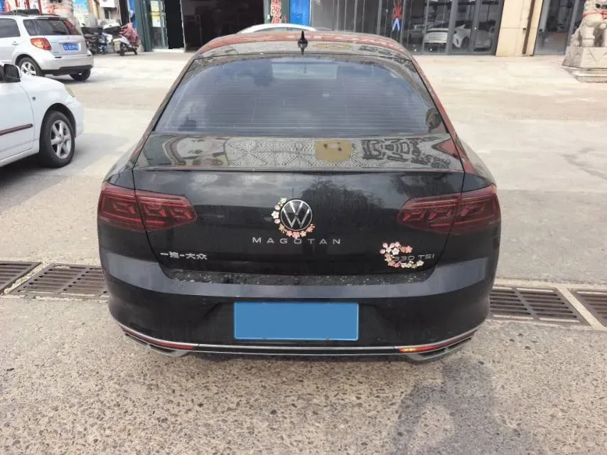 2023 Volkswagen Magotan 2.0T 186HP L4 7DCT,autocango,china used car exporter,china ev exporter,chinese used car exporter,chinese used ev exporter