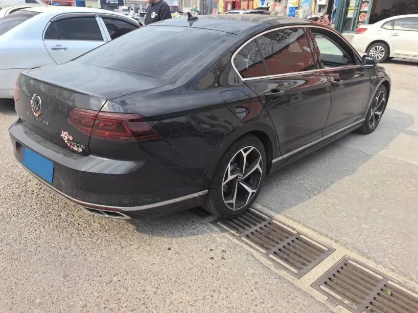 2023 Volkswagen Magotan 2.0T 186HP L4 7DCT,autocango,china used car exporter,china ev exporter,chinese used car exporter,chinese used ev exporter