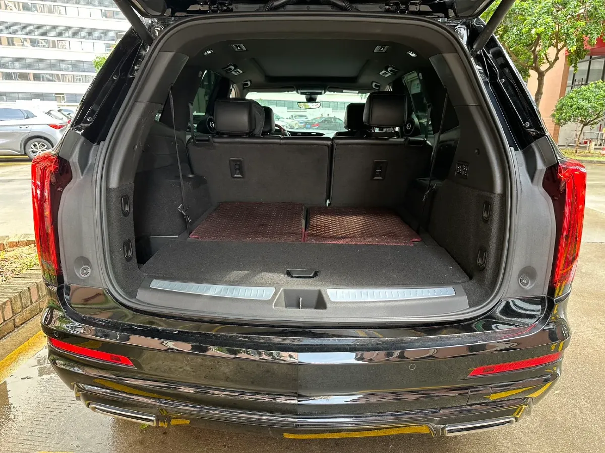 2022 Cadillac XT6 2.0T 237HP L4 9AT,autocango,china used car exporter,china ev exporter,chinese used car exporter,chinese used ev exporter