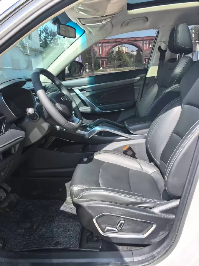 2020 Geely Azkarra 1.8T 184HP L4 7DCT,autocango,china used car exporter,china ev exporter,chinese used car exporter,chinese used ev exporter