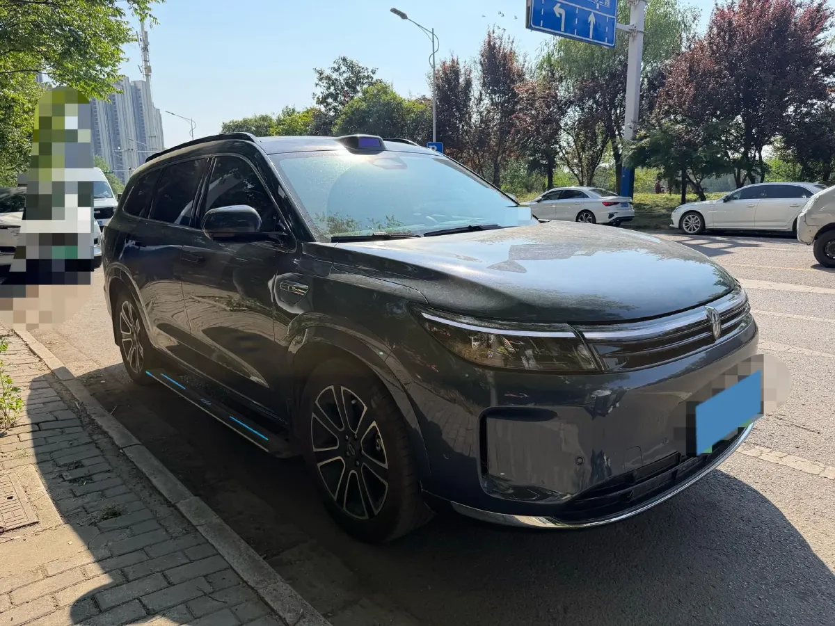 2024 AITO AITO M7 1.5T 152HP L4 REEV 42KWH,autocango,china used car exporter,china ev exporter,chinese used car exporter,chinese used ev exporter