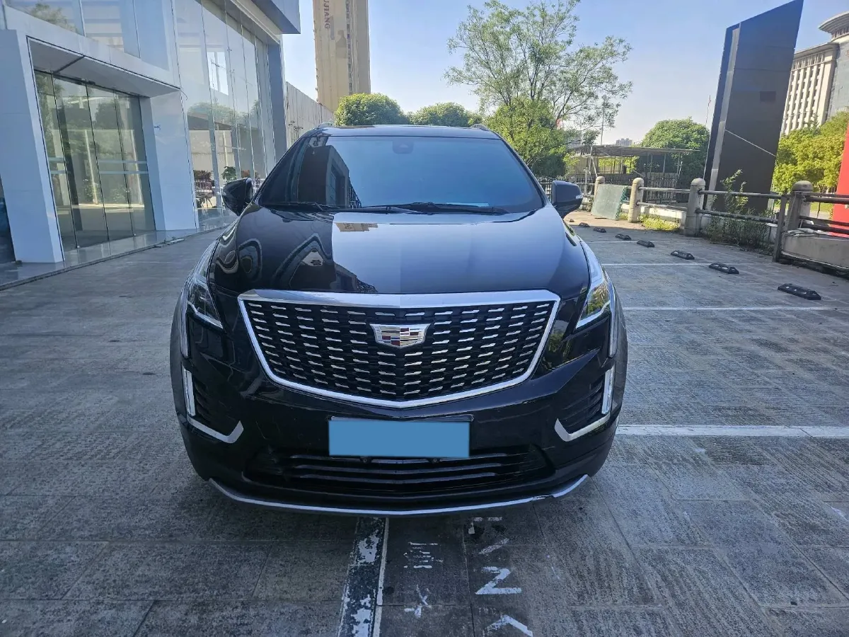 2024 Cadillac XT5 2.0T 237HP L4 9AT,autocango,china used car exporter,china ev exporter,chinese used car exporter,chinese used ev exporter