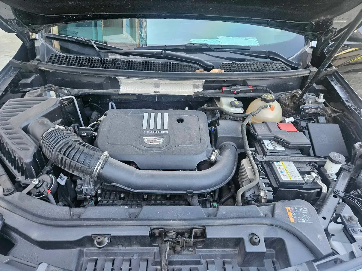 2024 Cadillac XT5 2.0T 237HP L4 9AT,autocango,china used car exporter,china ev exporter,chinese used car exporter,chinese used ev exporter