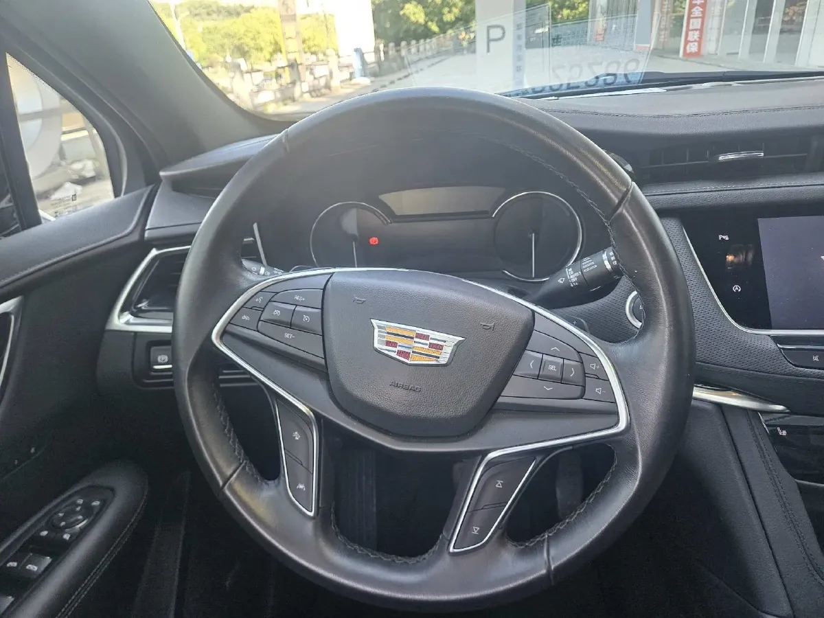 2024 Cadillac XT5 2.0T 237HP L4 9AT,autocango,china used car exporter,china ev exporter,chinese used car exporter,chinese used ev exporter