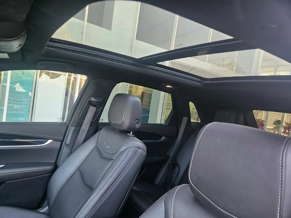 2024 Cadillac XT5 2.0T 237HP L4 9AT,autocango,china used car exporter,china ev exporter,chinese used car exporter,chinese used ev exporter