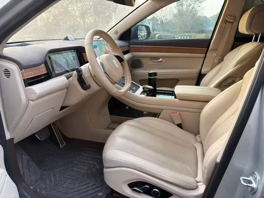 2024 AITO AITO M7 1.5T 152HP L4 REEV 40KWH,autocango,china used car exporter,china ev exporter,chinese used car exporter,chinese used ev exporter