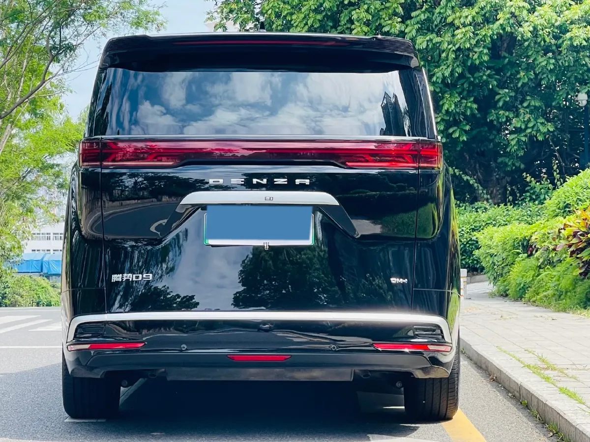 2022 HongQi HS7 3.0T 337HP V6 8AT,autocango,china used car exporter,china ev exporter,chinese used car exporter,chinese used ev exporter