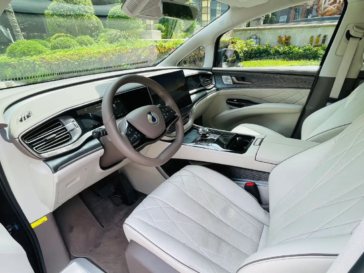 2022 HongQi HS7 3.0T 337HP V6 8AT,autocango,china used car exporter,china ev exporter,chinese used car exporter,chinese used ev exporter