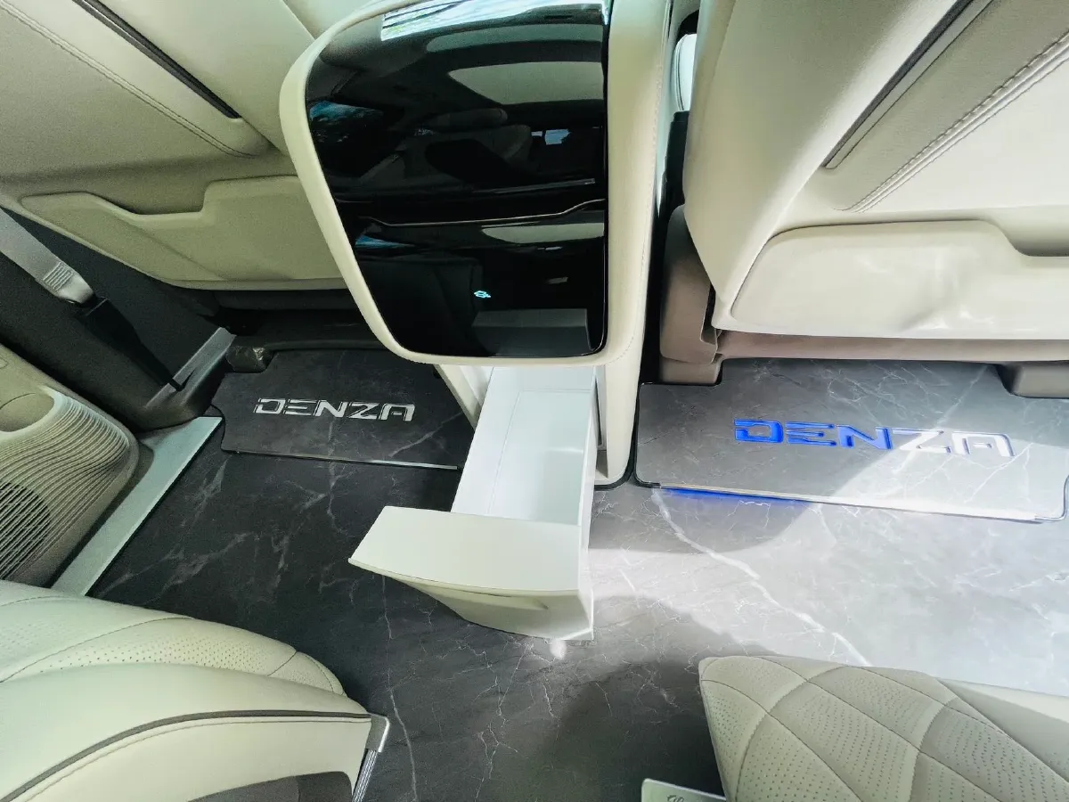 2022 HongQi HS7 3.0T 337HP V6 8AT,autocango,china used car exporter,china ev exporter,chinese used car exporter,chinese used ev exporter