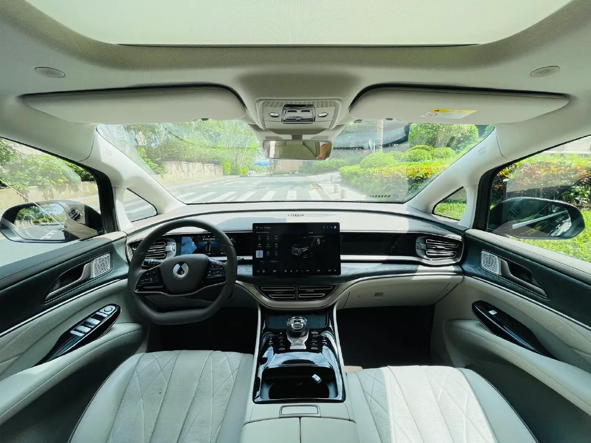 2022 HongQi HS7 3.0T 337HP V6 8AT,autocango,china used car exporter,china ev exporter,chinese used car exporter,chinese used ev exporter