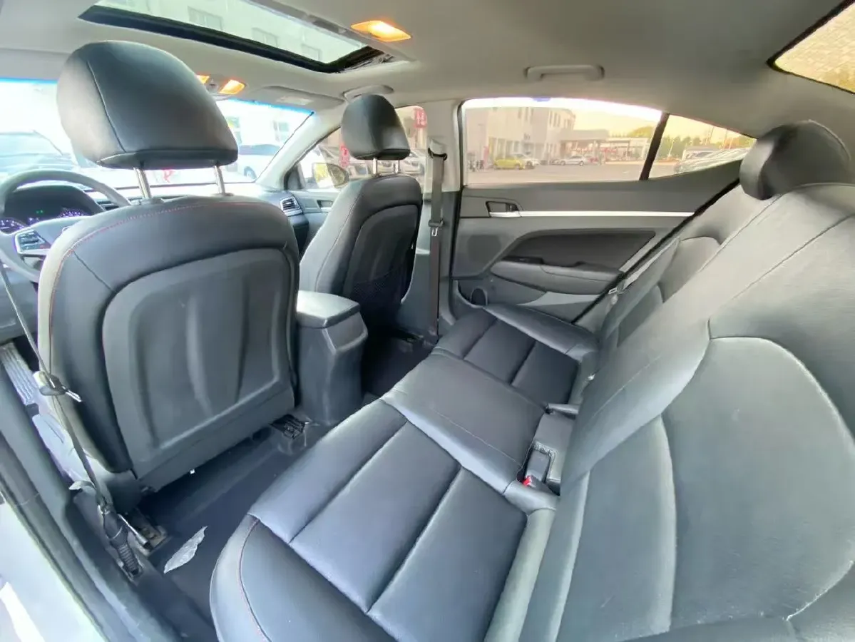 2016 Hyundai Elantra 1.6L 130HP L4 6AT,autocango,china used car exporter,china ev exporter,chinese used car exporter,chinese used ev exporter