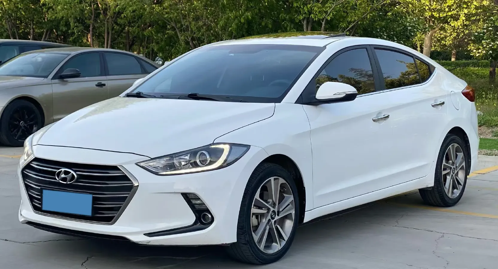 2016 Hyundai Elantra 1.6L 130HP L4 6AT,autocango,china used car exporter,china ev exporter,chinese used car exporter,chinese used ev exporter