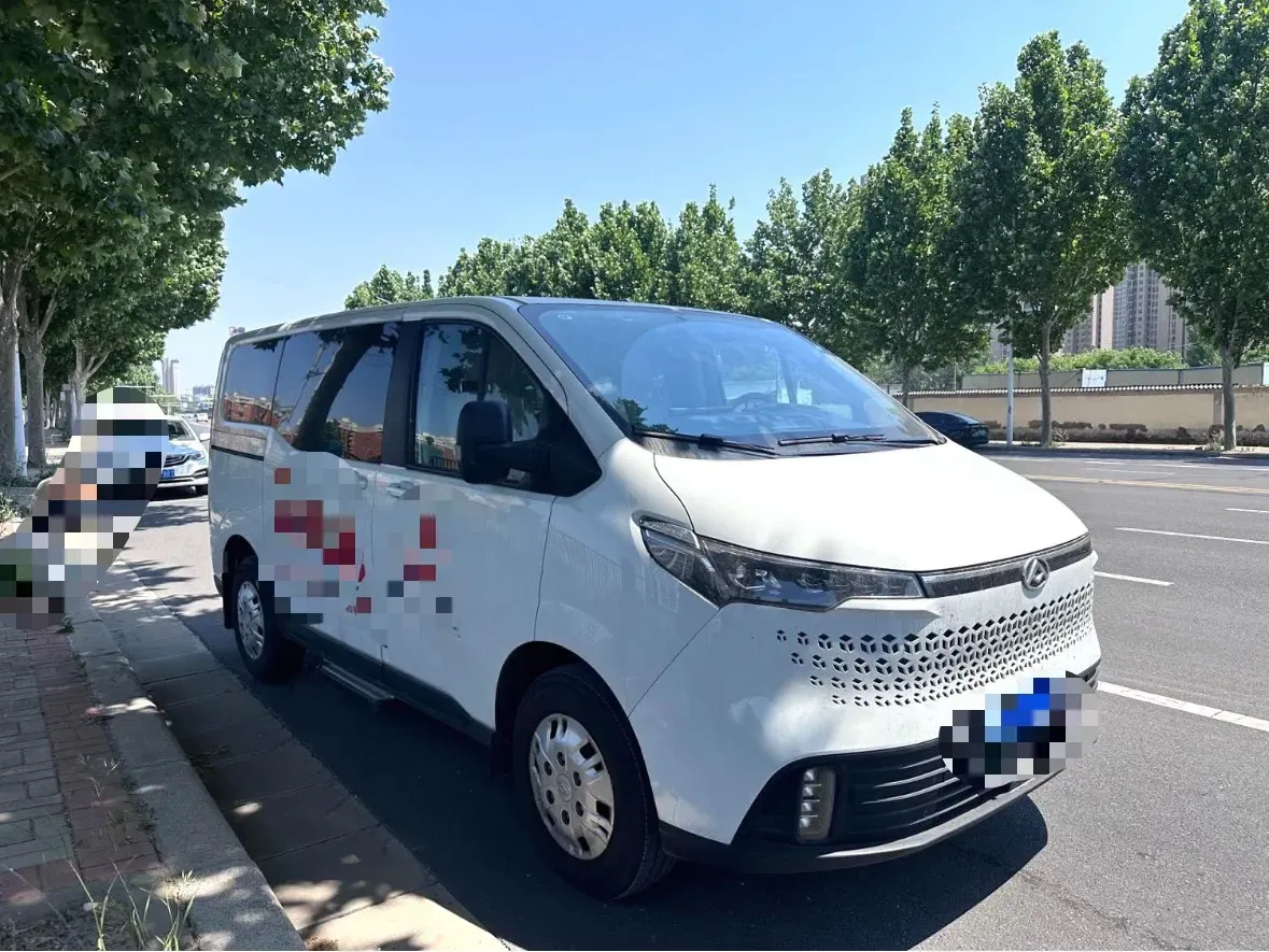 2023 MAXUS XinTu V70 2.0T 125HP L4 6MT,autocango,china used car exporter,china ev exporter,chinese used car exporter,chinese used ev exporter