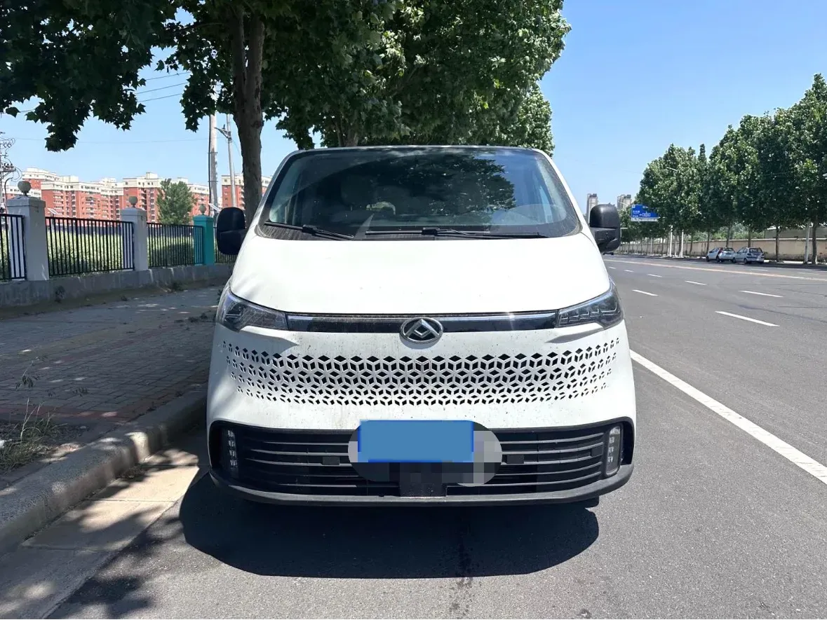 2023 MAXUS XinTu V70 2.0T 125HP L4 6MT,autocango,china used car exporter,china ev exporter,chinese used car exporter,chinese used ev exporter