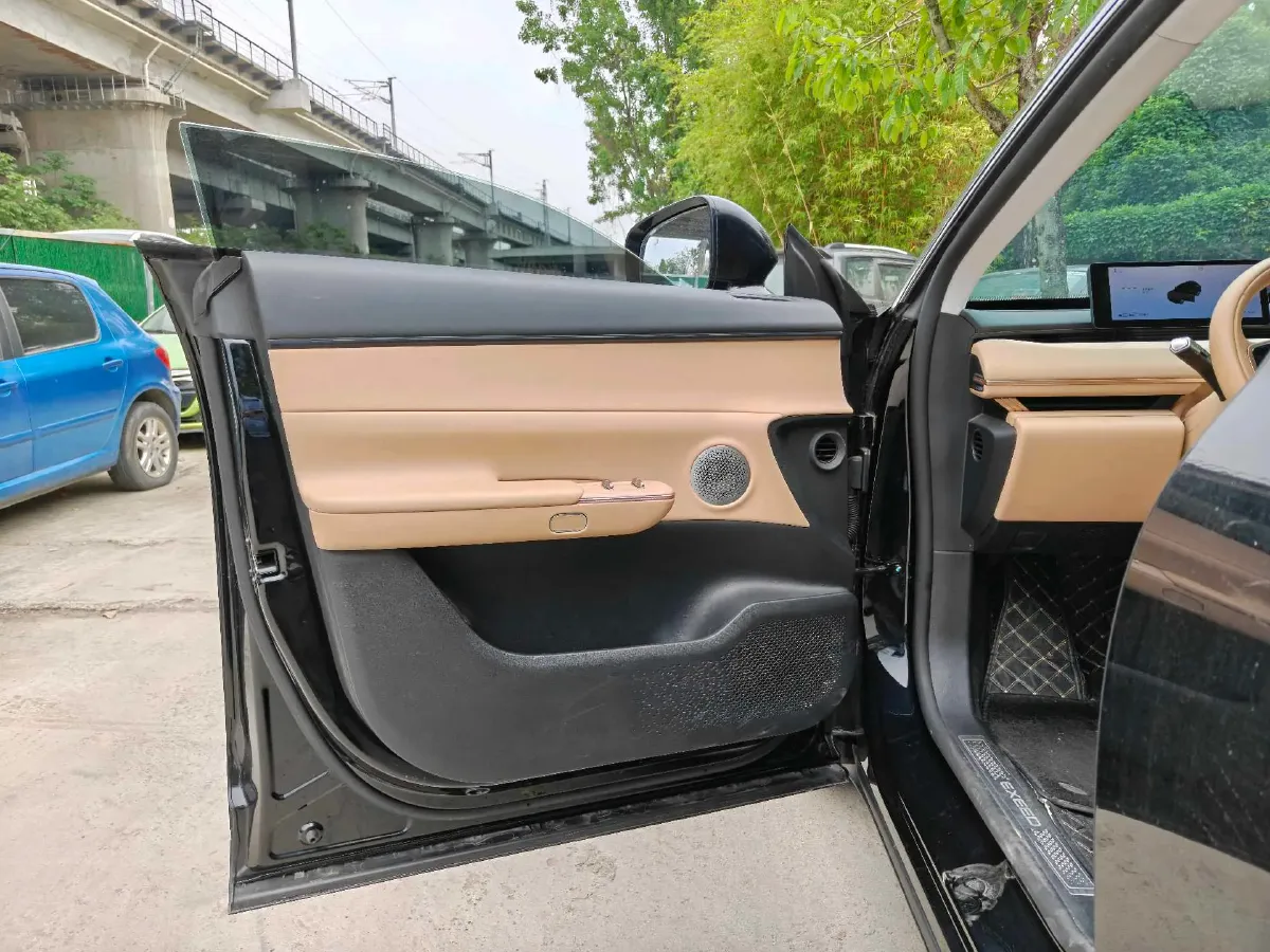 2024 Exceed Sterra ET REEV 156HP REEV 32KWH,autocango,china used car exporter,china ev exporter,chinese used car exporter,chinese used ev exporter