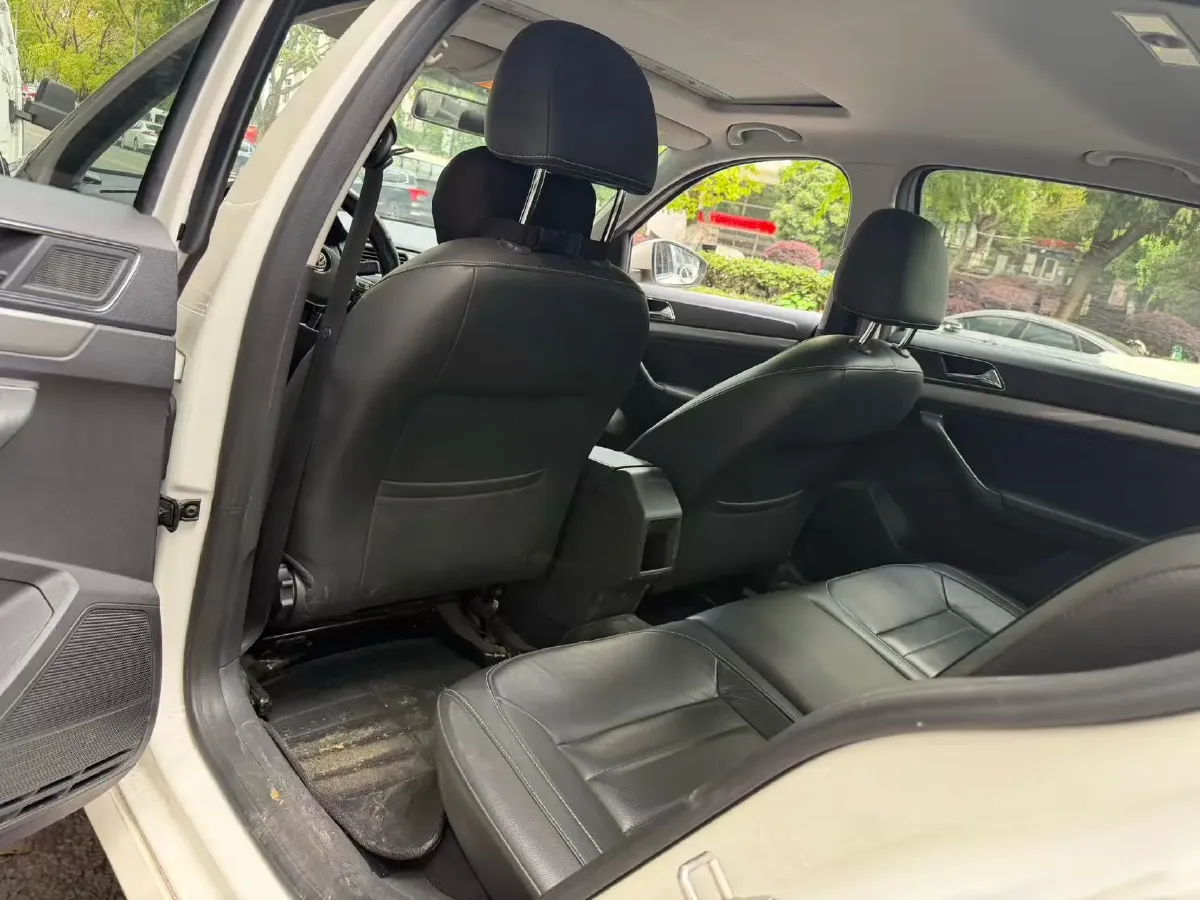 2017 Volkswagen Lavida 1.4T 131HP L4 7DCT,autocango,china used car exporter,china ev exporter,chinese used car exporter,chinese used ev exporter