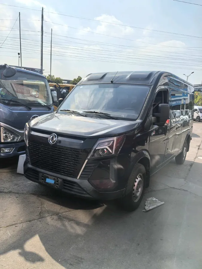 2023 Dongfeng RuiQi 7 2.0T 228HP L4 6MT,autocango,china used car exporter,china ev exporter,chinese used car exporter,chinese used ev exporter