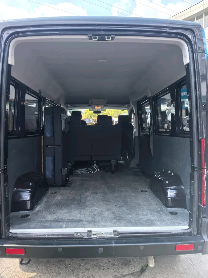 2023 Dongfeng RuiQi 7 2.0T 228HP L4 6MT,autocango,china used car exporter,china ev exporter,chinese used car exporter,chinese used ev exporter