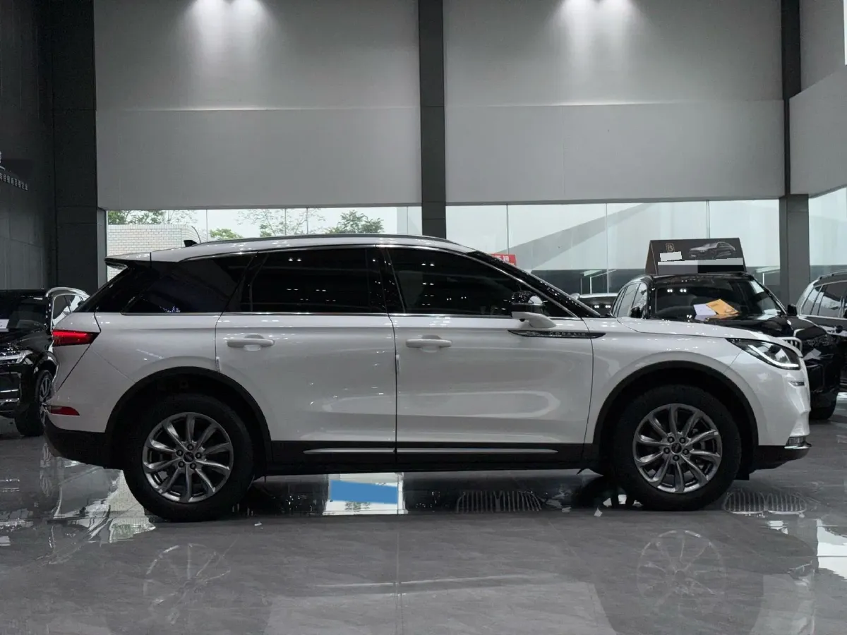 2021 Lincoln Corsair 2.0T 245HP L4 8AT,autocango,china used car exporter,china ev exporter,chinese used car exporter,chinese used ev exporter