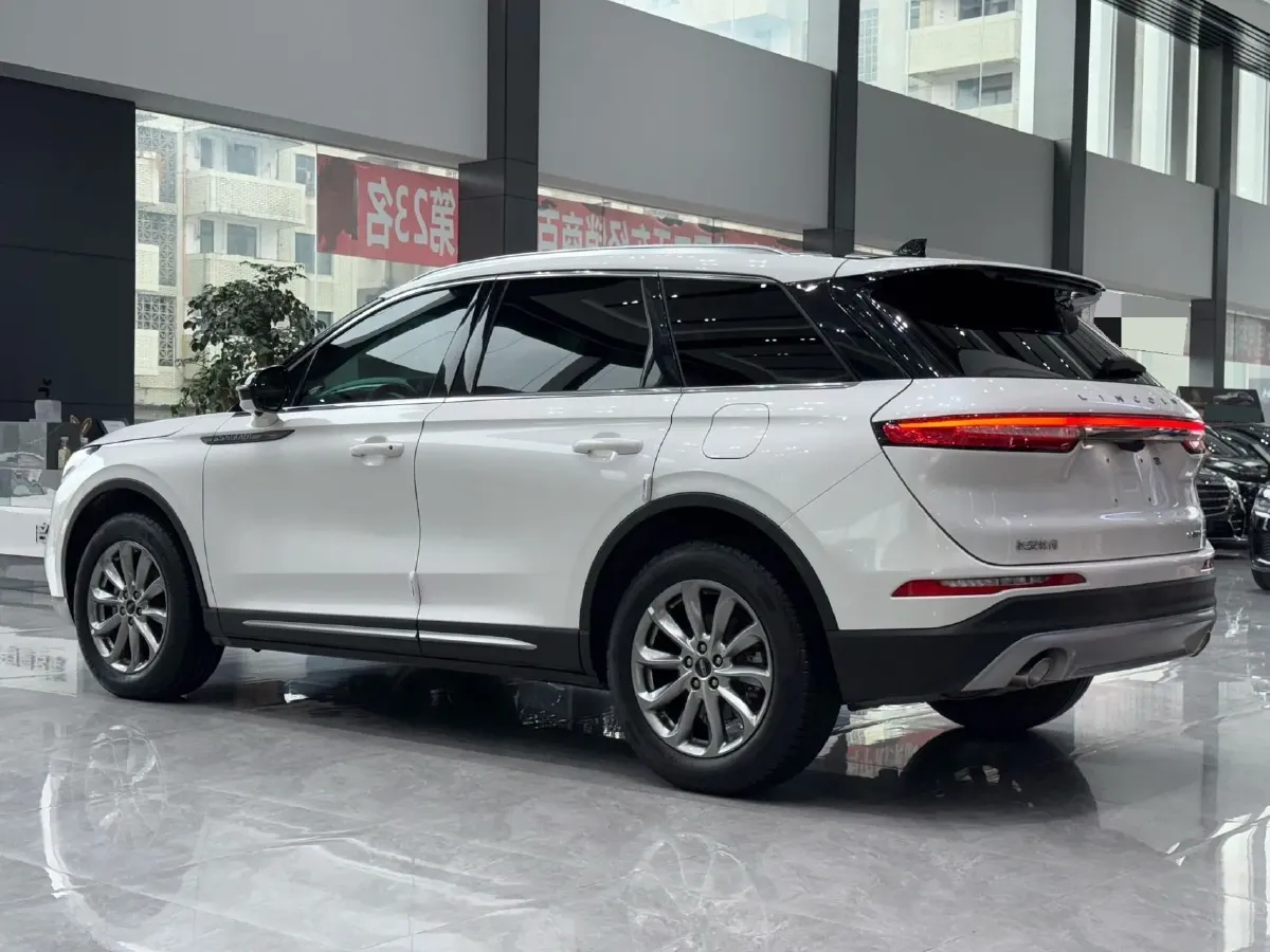 2021 Lincoln Corsair 2.0T 245HP L4 8AT,autocango,china used car exporter,china ev exporter,chinese used car exporter,chinese used ev exporter