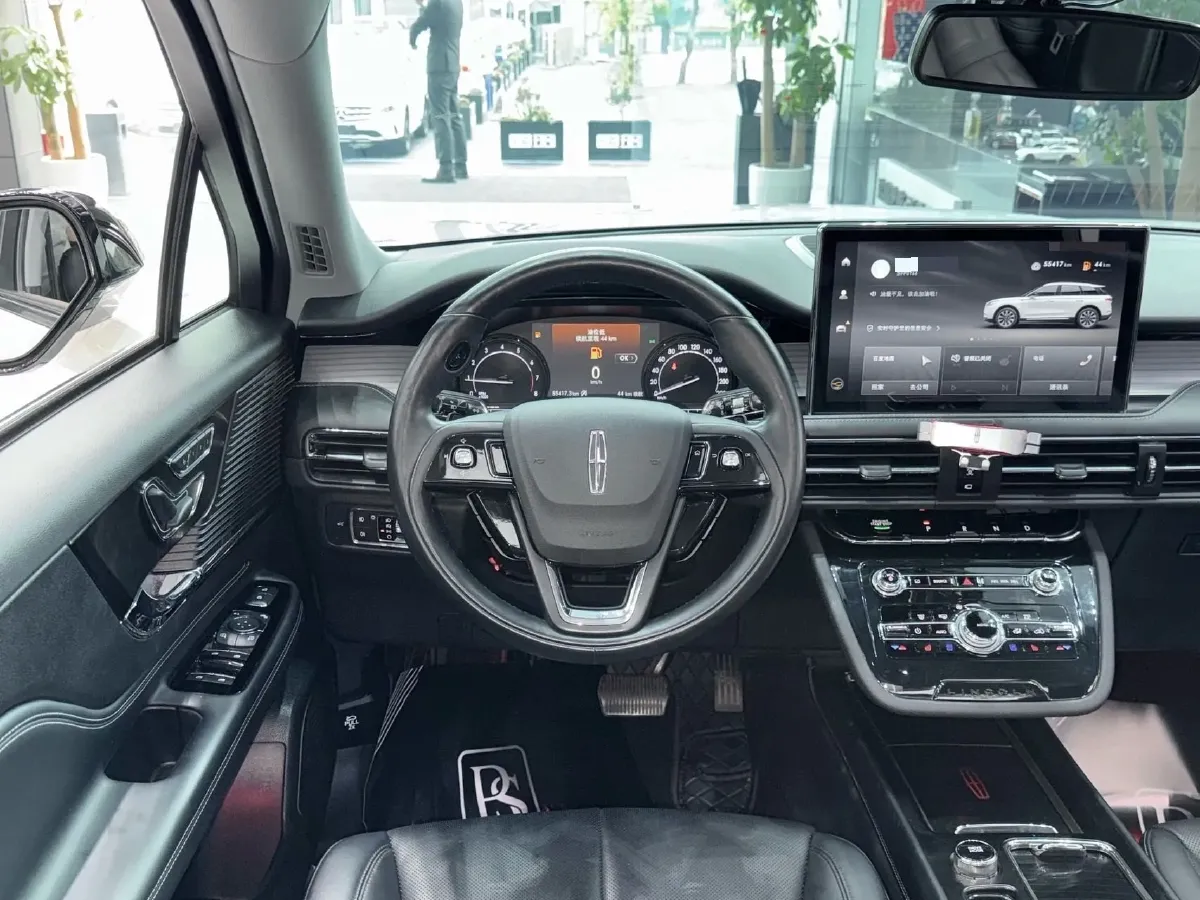 2021 Lincoln Corsair 2.0T 245HP L4 8AT,autocango,china used car exporter,china ev exporter,chinese used car exporter,chinese used ev exporter