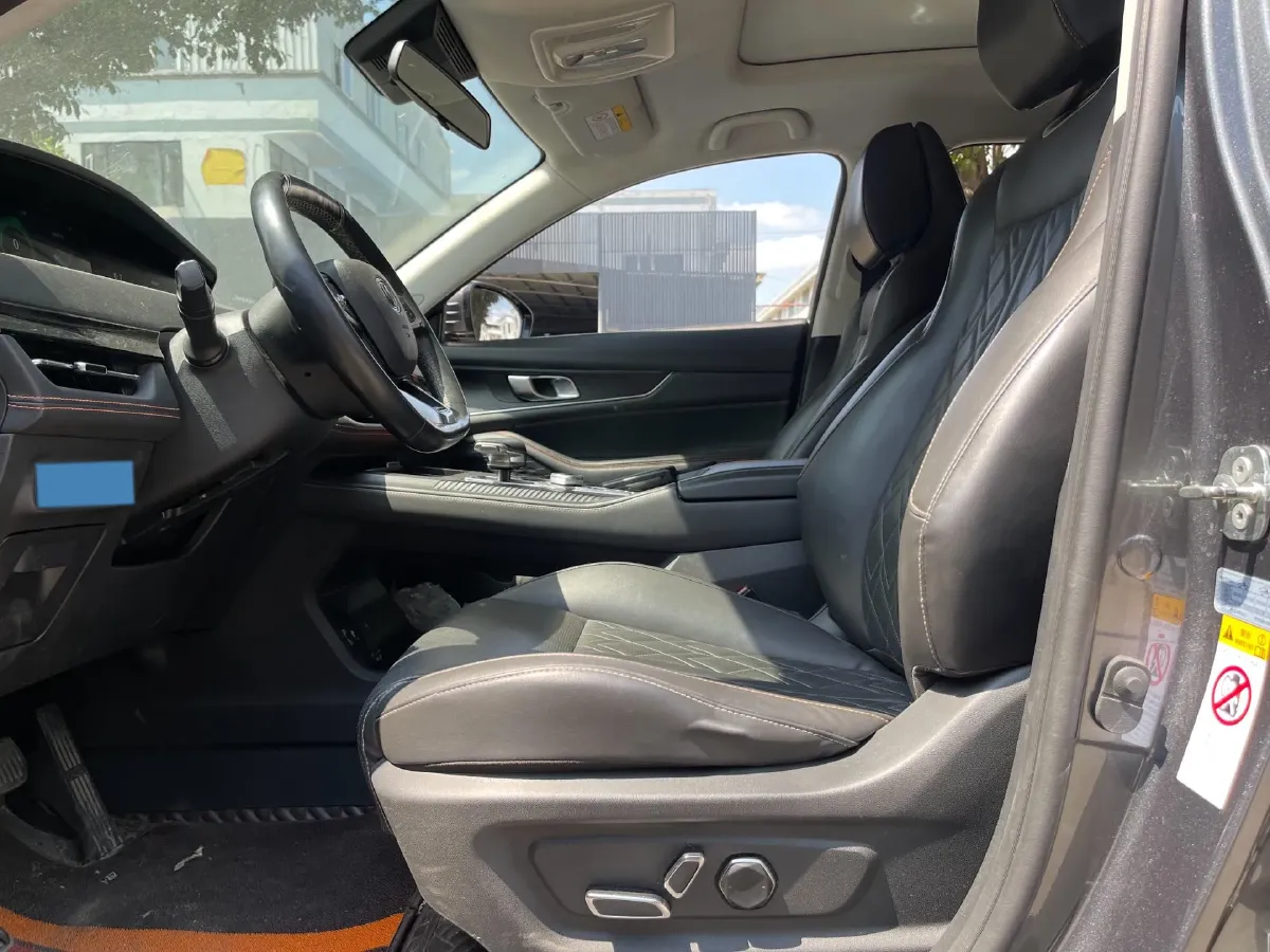 2021 ChangAn UNI-K 2.0T 233HP L4 8AT,autocango,china used car exporter,china ev exporter,chinese used car exporter,chinese used ev exporter