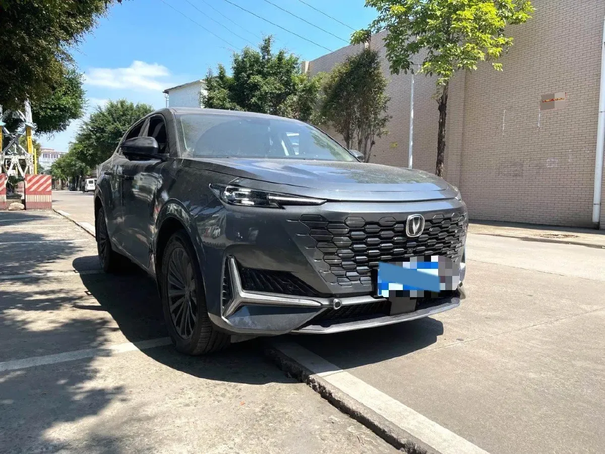 2021 ChangAn UNI-K 2.0T 233HP L4 8AT,autocango,china used car exporter,china ev exporter,chinese used car exporter,chinese used ev exporter