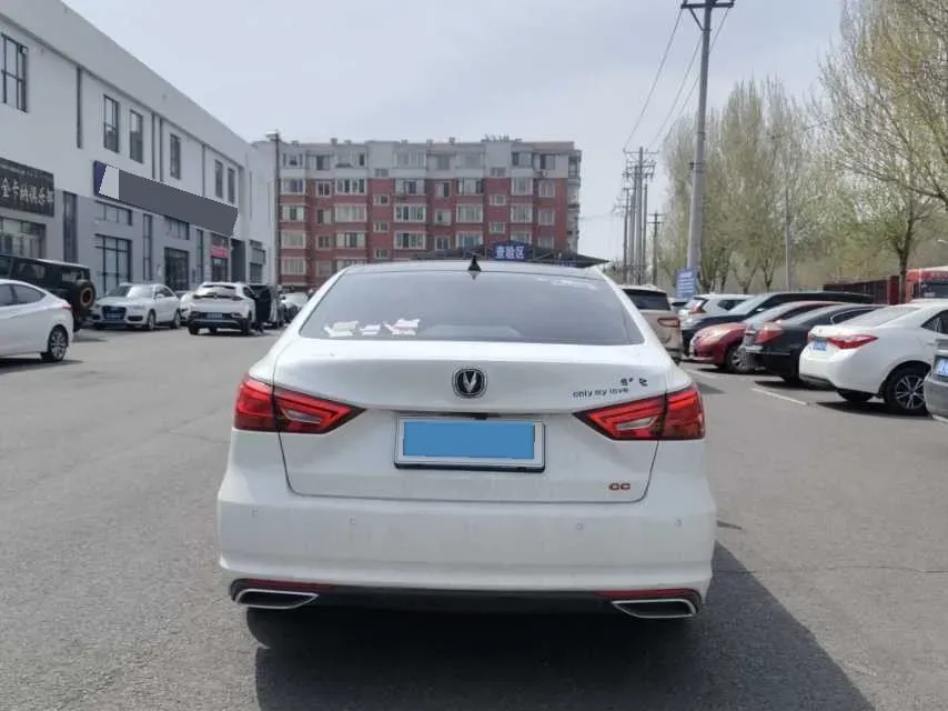 2021 ChangAn Raeton CC 1.5T 180HP L4 7DCT,autocango,china used car exporter,china ev exporter,chinese used car exporter,chinese used ev exporter