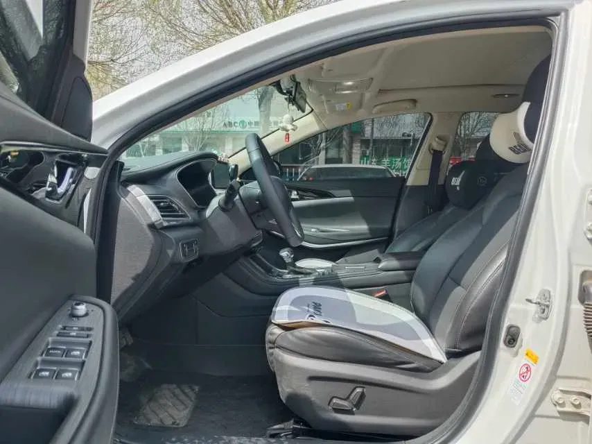 2021 ChangAn Raeton CC 1.5T 180HP L4 7DCT,autocango,china used car exporter,china ev exporter,chinese used car exporter,chinese used ev exporter