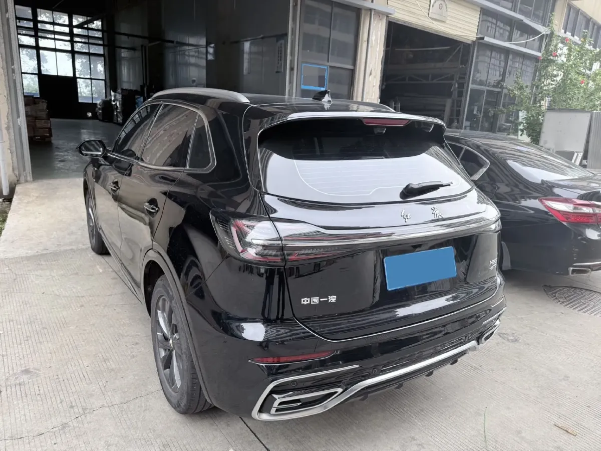 2023 HongQi HS5 2.0T 252HP L4 8AT,autocango,china used car exporter,china ev exporter,chinese used car exporter,chinese used ev exporter