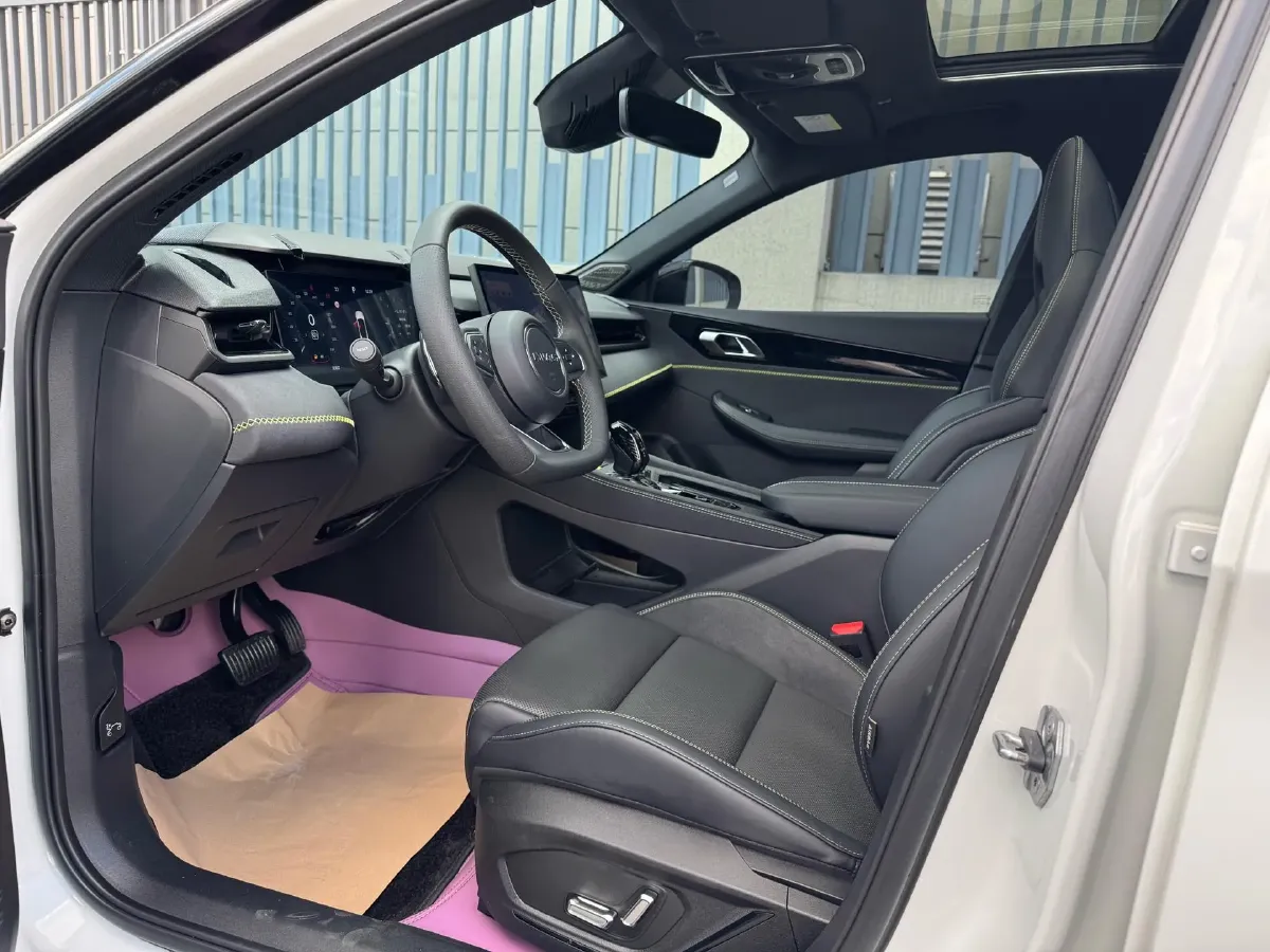 2023 MAXUS G50 1.5T 181HP L4 7DCT,autocango,china used car exporter,china ev exporter,chinese used car exporter,chinese used ev exporter