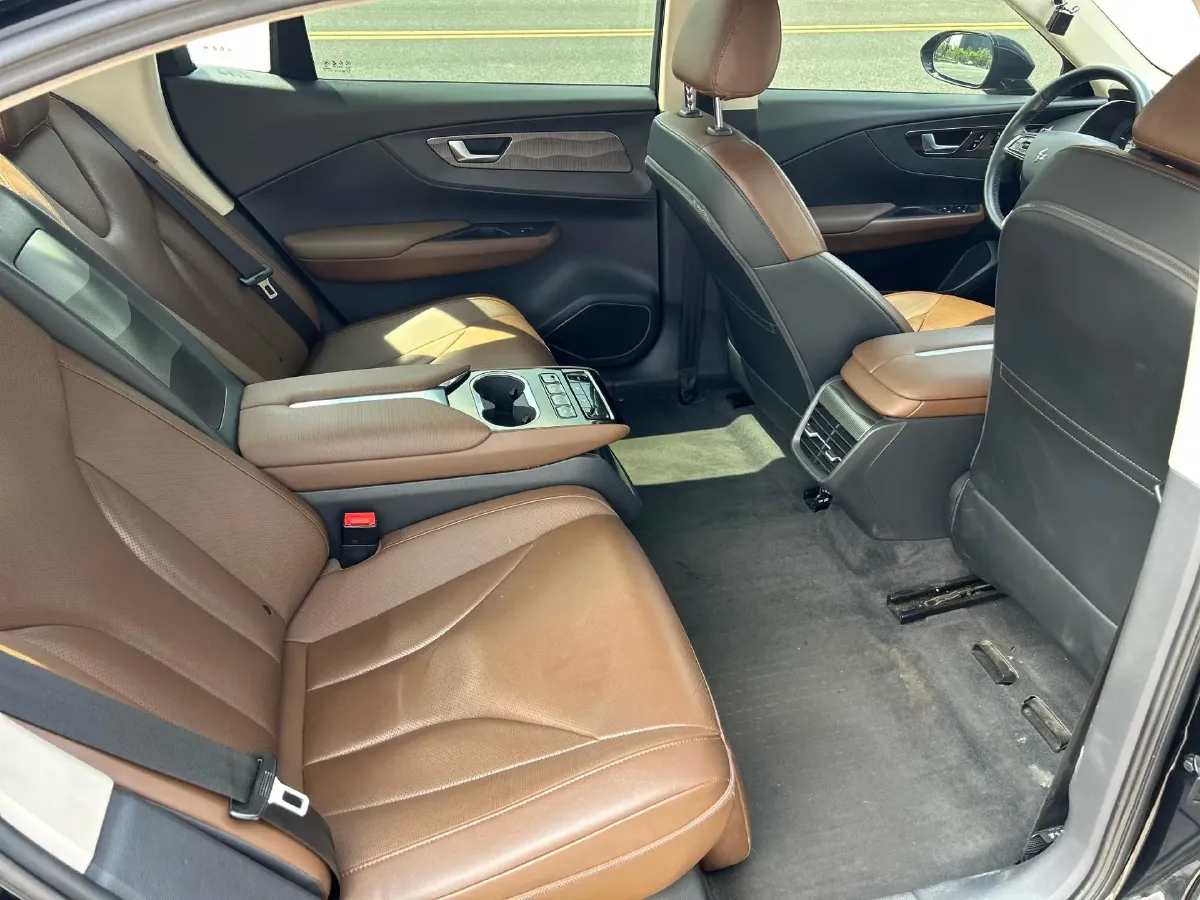 2022 HongQi E-QM5 BEV 56KWH,autocango,china used car exporter,china ev exporter,chinese used car exporter,chinese used ev exporter
