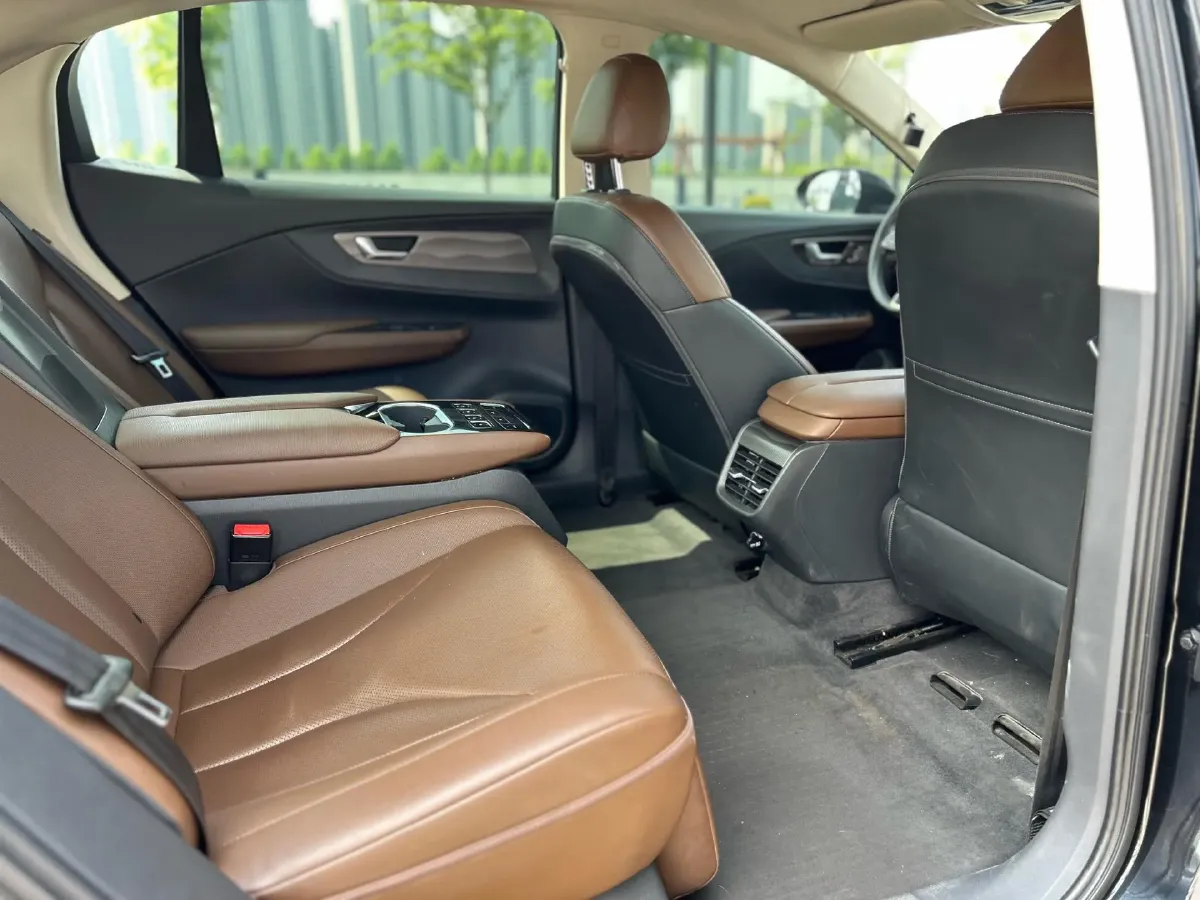2022 HongQi E-QM5 BEV 56KWH,autocango,china used car exporter,china ev exporter,chinese used car exporter,chinese used ev exporter