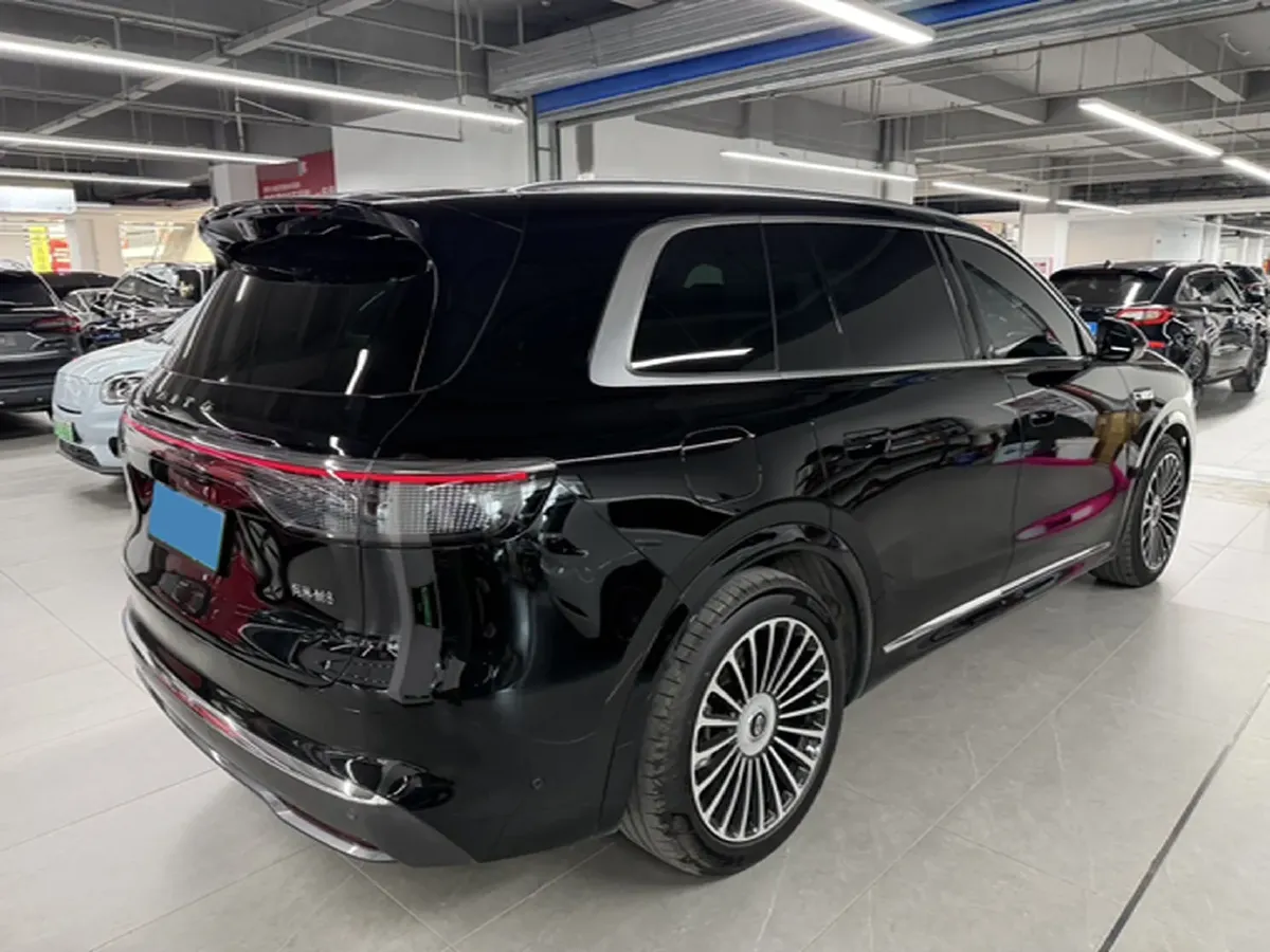 2025 AITO AITO M8 REEV 160HP REEV 53.4KWH,autocango,china used car exporter,china ev exporter,chinese used car exporter,chinese used ev exporter