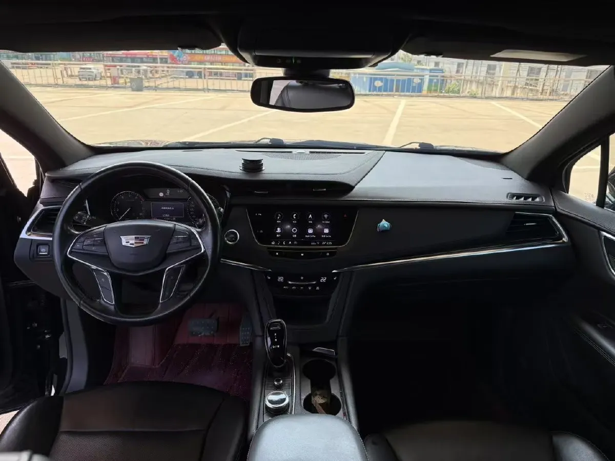2020 Cadillac XT5 2.0T 241HP L4 9AT,autocango,china used car exporter,china ev exporter,chinese used car exporter,chinese used ev exporter
