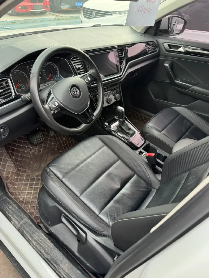 2019 Volkswagen T-Roc 1.4T 150HP L4 7DCT,autocango,china used car exporter,china ev exporter,chinese used car exporter,chinese used ev exporter