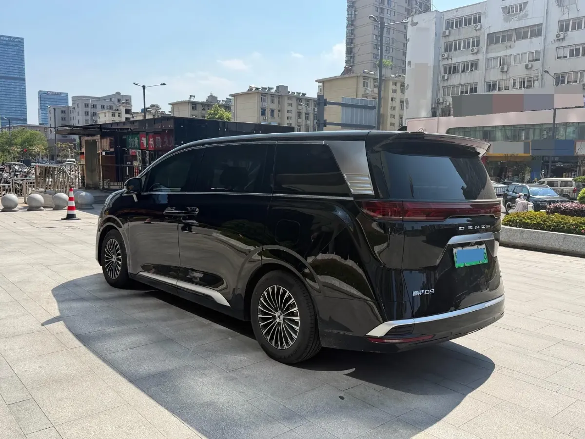 2024 Denza D9 1.5T 139HP L4 E-CVT PHEV 20.39KWH,autocango,china used car exporter,china ev exporter,chinese used car exporter,chinese used ev exporter